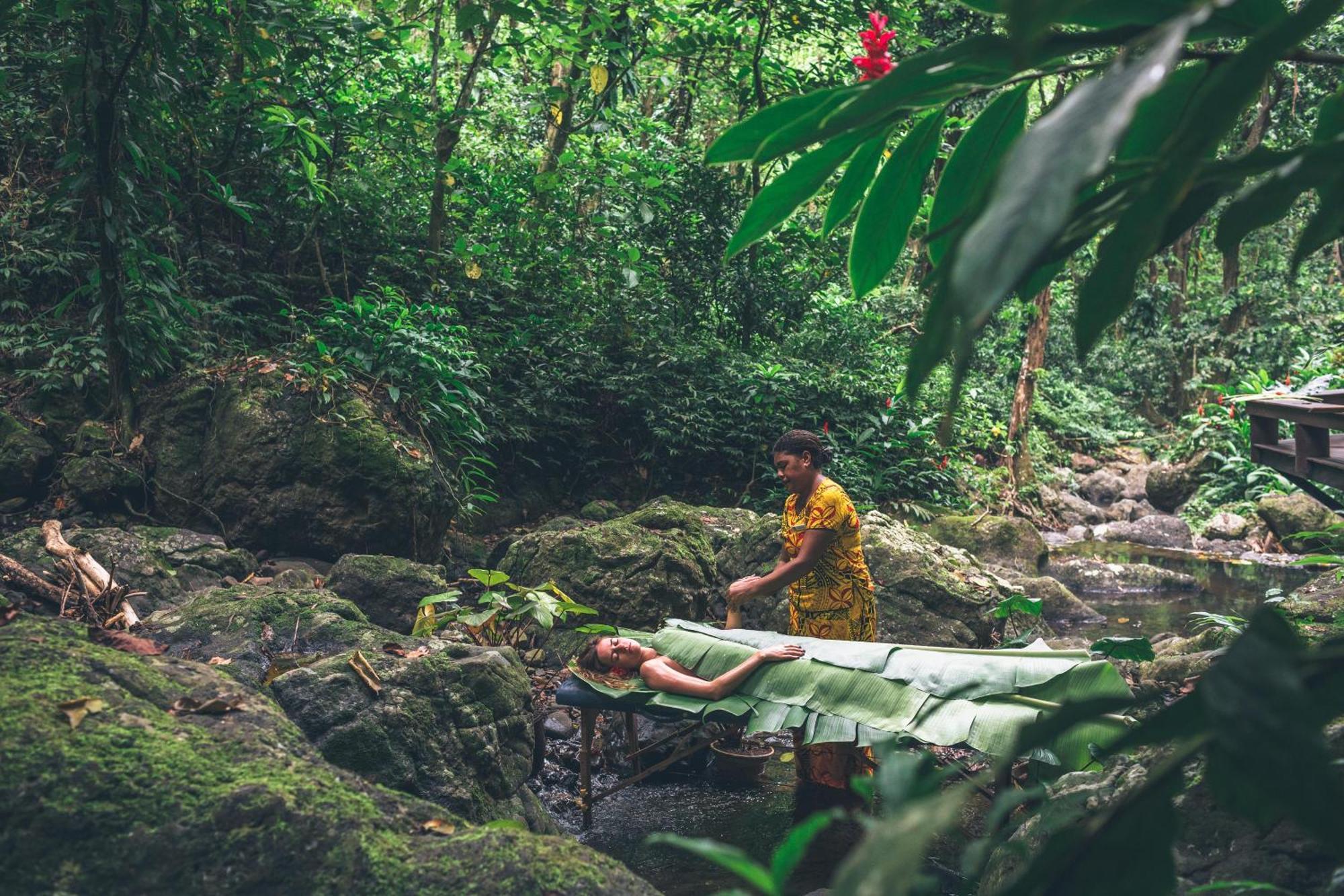 Koro Sun Resort & Rainforest Spa Savusavu Extérieur photo