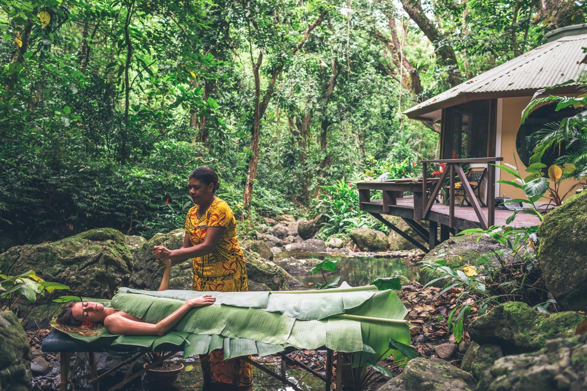 Koro Sun Resort & Rainforest Spa Savusavu Extérieur photo